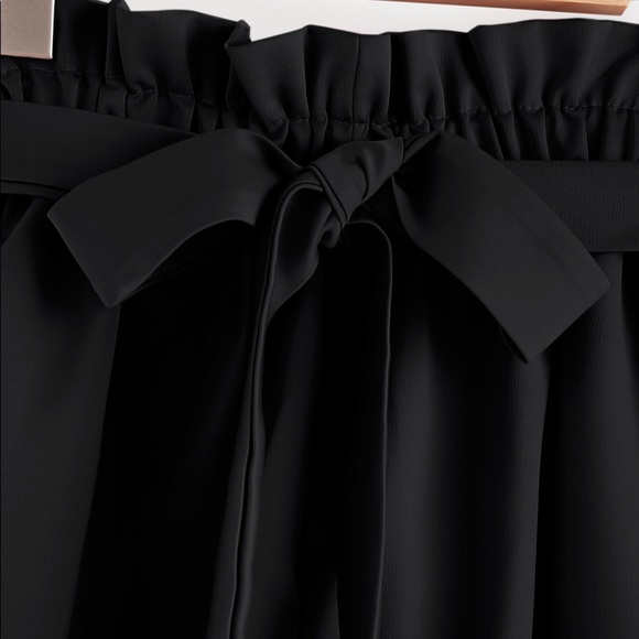 🆕Self tie Frill high waist beautiful shorts - Picture 2 of 5